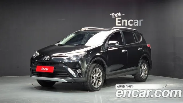 Toyota RAV4 2018 — photo 1