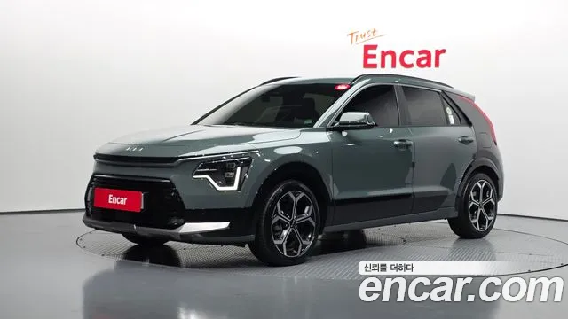 Kia Niro 2023 — photo 1