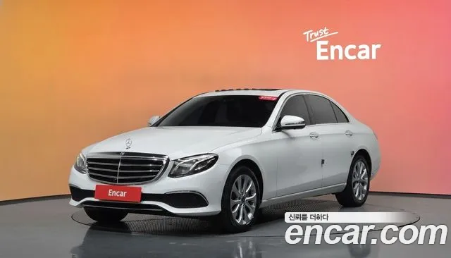 Mercedes-Benz E-Class 2018 — photo 1