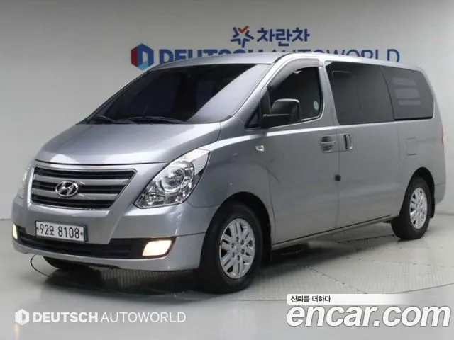 Hyundai Starex 2017 — photo 1