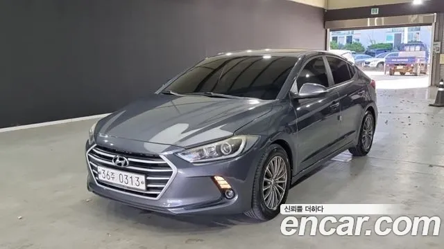 Hyundai AVANTE 2016 — photo 1