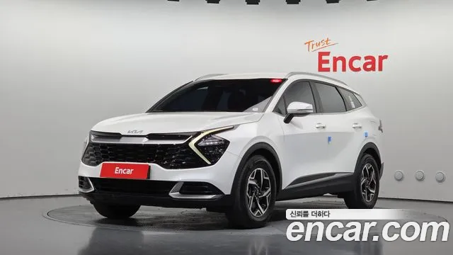 Kia Sportage 2023 — photo 1