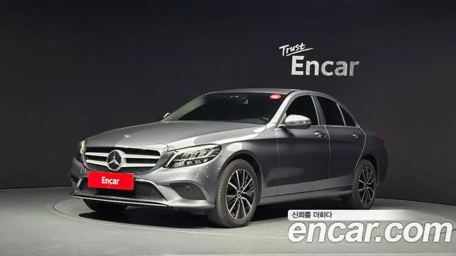 Mercedes-Benz C-Class 2019 — photo 1