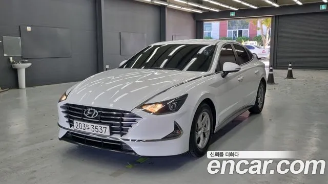 Hyundai Sonata 2022 — photo 1