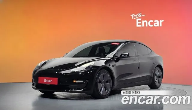 Tesla Model 3 2022 — photo 1