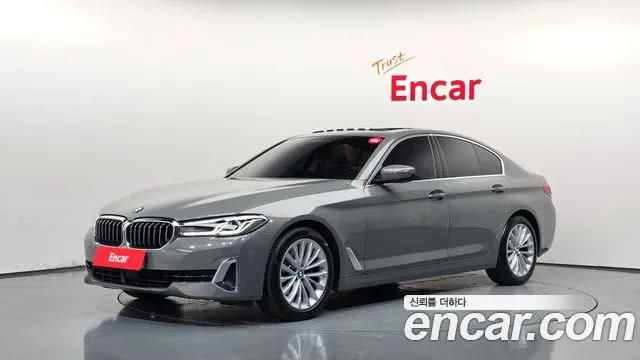 BMW 5-Series 2021 — photo 1