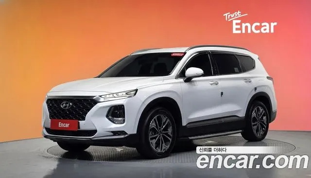 Hyundai Santafe 2019 — photo 1