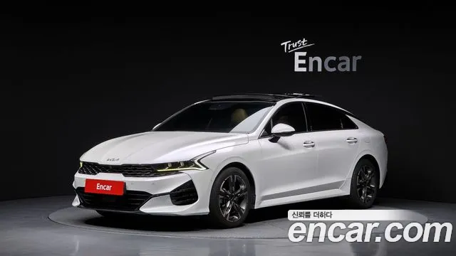 Kia K5 2023 — photo 1