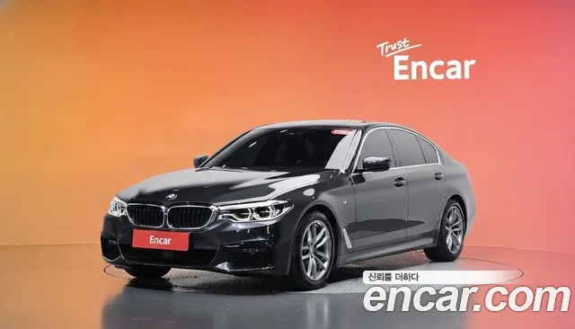 BMW 5-Series 2020 — photo 1