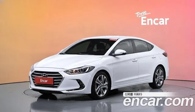 Hyundai AVANTE 2017 — photo 1