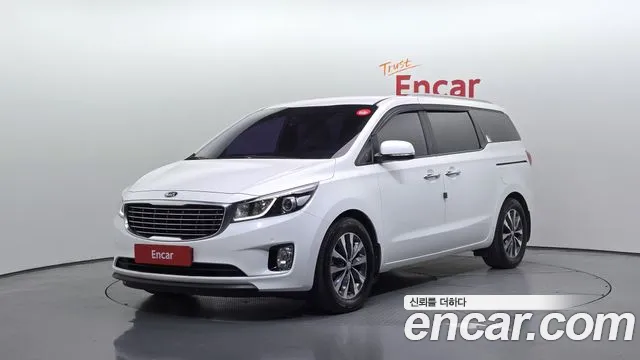 Kia Canival 2016 — photo 1