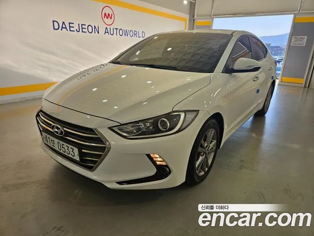 Hyundai AVANTE 2016 — photo 1