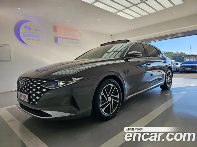 Hyundai Grandeur 2023 — photo 1