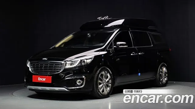 Kia Canival 2018 — photo 1