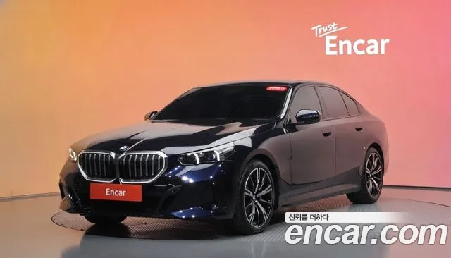 BMW 5-Series 2026 — photo 1