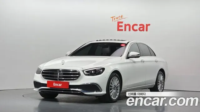 Mercedes-Benz E-Class 2023 — photo 1