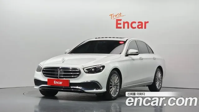Mercedes-Benz E-Class 2023 — photo 1