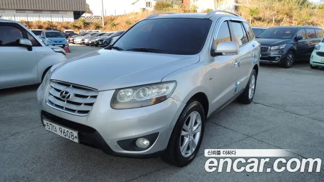 Hyundai Santafe 2011 — photo 1