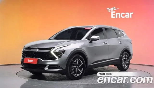 Kia Sportage 2023 — photo 1