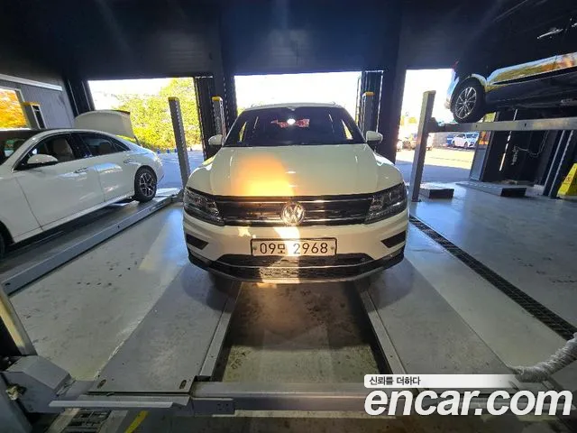 Volkswagen Tiguan 2018 — photo 1