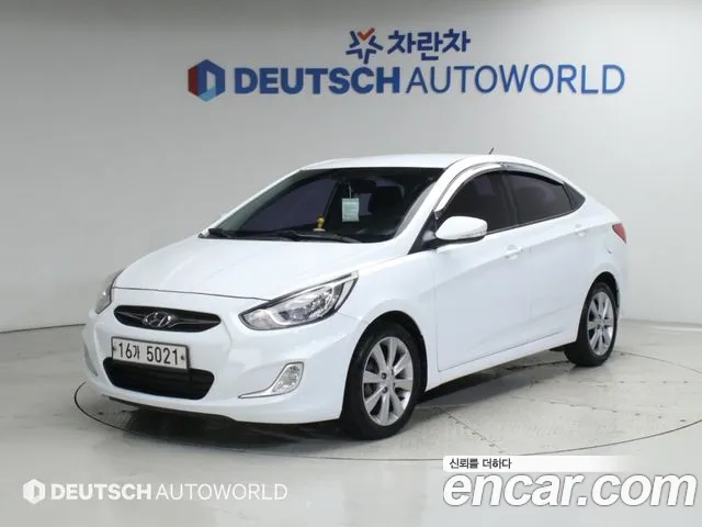 Hyundai Accent 2012 — photo 1