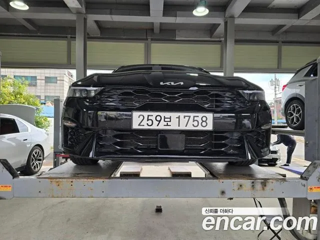Kia K5 2024 — photo 1