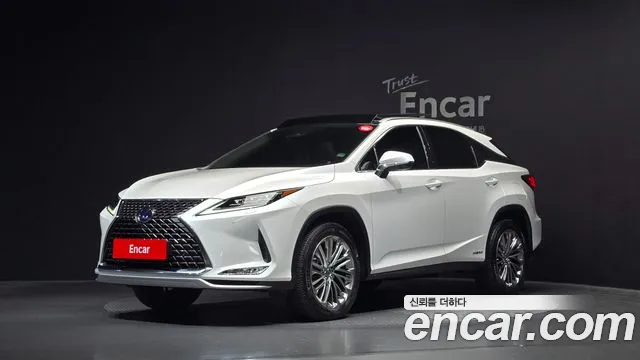 Lexus RX 2022 — photo 1