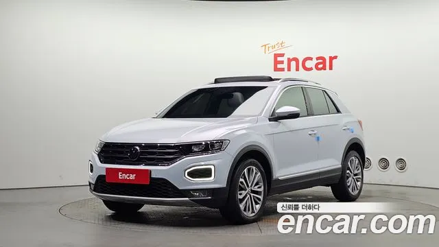 Volkswagen T-Roc 2021 — photo 1