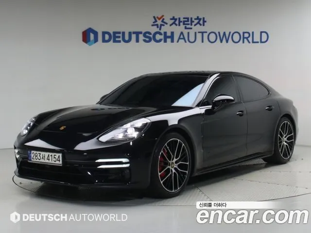 Porsche Panamera 2022 — photo 1