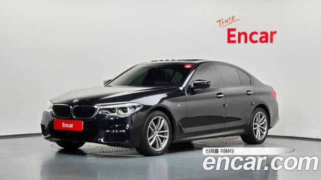 BMW 5-Series 2017 — photo 1