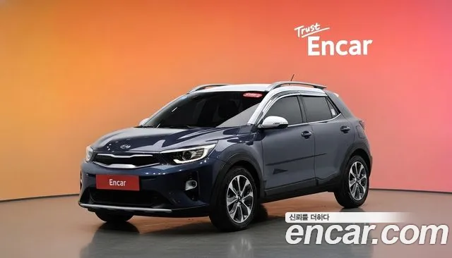 Kia Stonic 2018 — photo 1