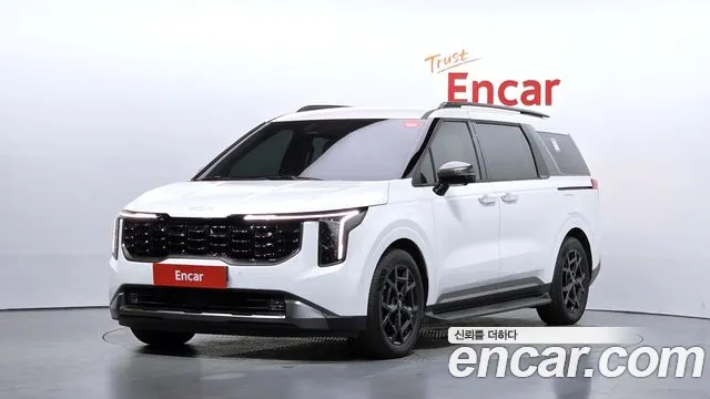 Kia Canival 2025 — photo 1