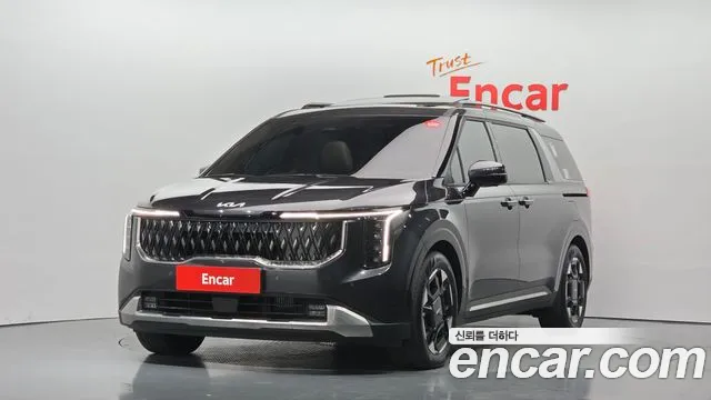 Kia Canival 2025 — photo 1