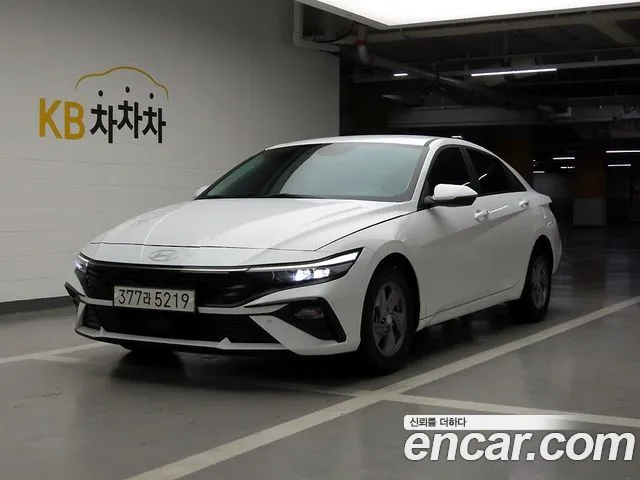 Hyundai AVANTE 2024 — photo 1