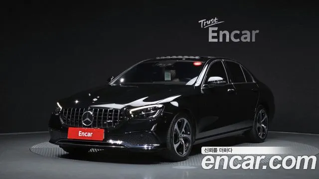 Mercedes-Benz E-Class 2021 — photo 1