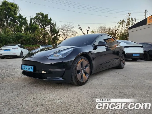 Tesla Model 3 2022 — photo 1