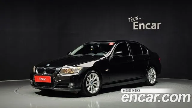 BMW 3-Series 2010 — photo 1