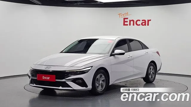 Hyundai AVANTE 2024 — photo 1
