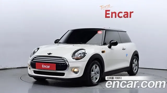 Mini Cooper 2015 — photo 1
