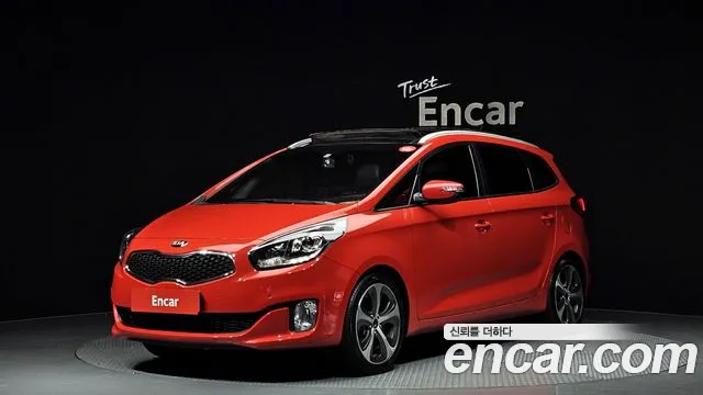 Kia Carens 2016 — photo 1