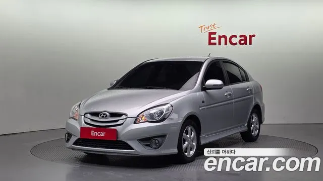 Hyundai Verna 2010 — photo 1