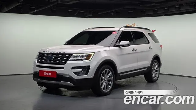 Ford Explorer 2017 — photo 1