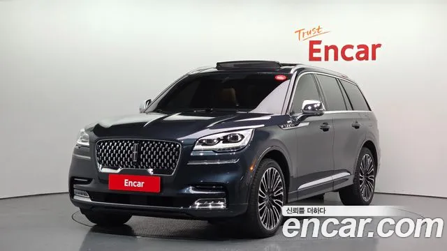 Lincoln Aviator 2022 — photo 1