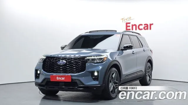 Ford Explorer 2025 — photo 1
