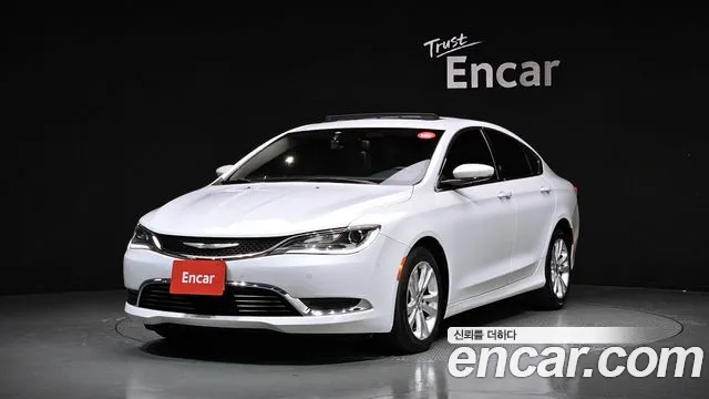 Chrysler 200 2015 — photo 1