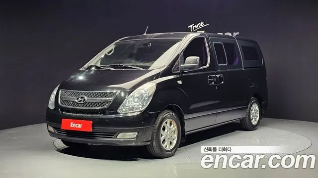 Hyundai Starex 2012 — photo 1