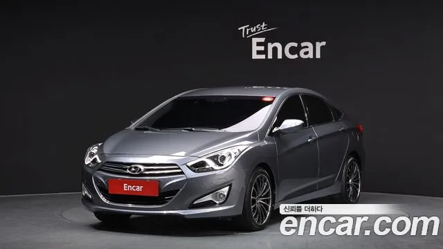 Hyundai i40 2012 — photo 1