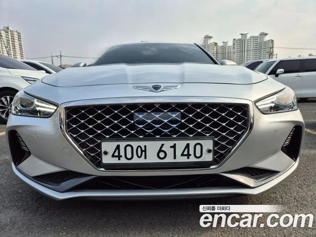 Genesis G70 2018 — photo 1