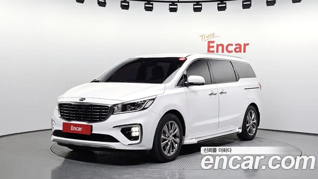 Kia Canival 2019 — photo 1