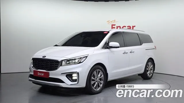 Kia Canival 2019 — photo 1